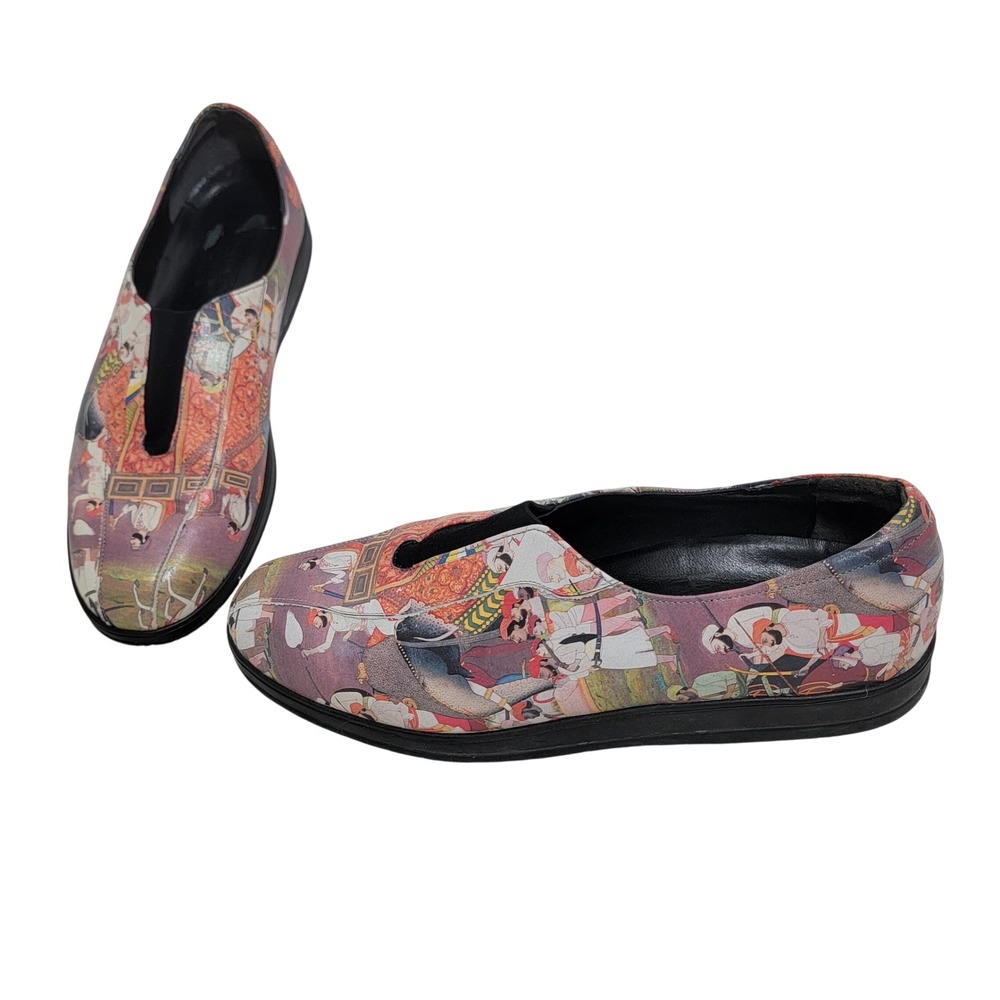 ICON Wearable Art RARE Slip On Loafers Painted Leather Mughal Print‎ Size 8 EUC
